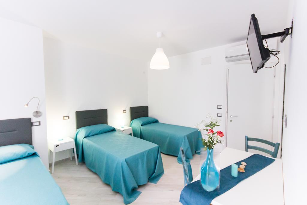 Stanze Del Mare Bed & Breakfast Balestrate Ruang foto