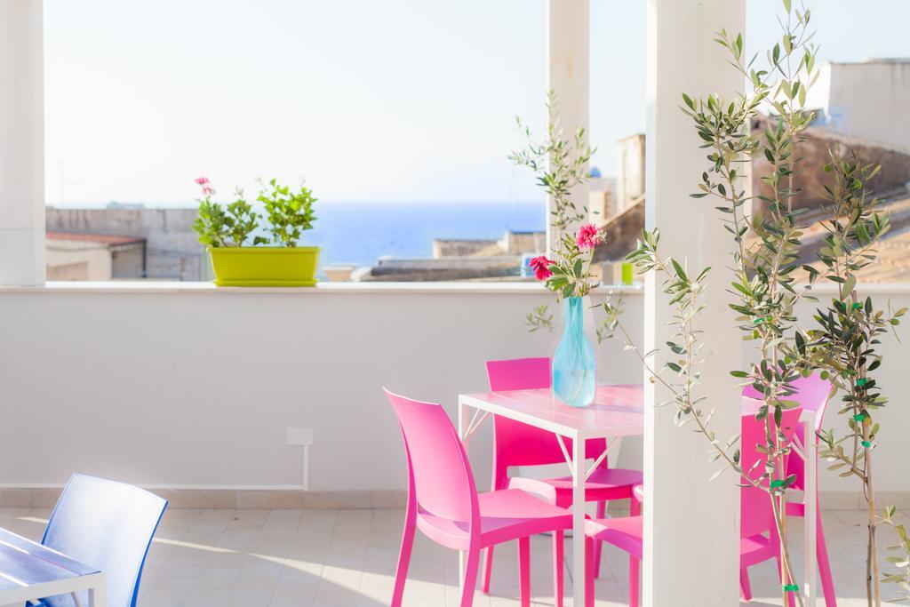 Stanze Del Mare Bed & Breakfast Balestrate Bagian luar foto