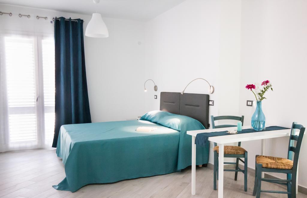 Stanze Del Mare Bed & Breakfast Balestrate Ruang foto